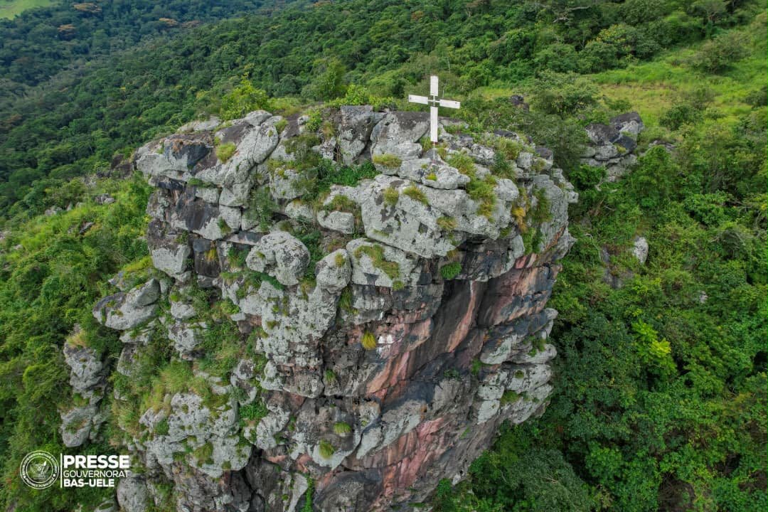 Bas-Uélé : découverte d’une précieuse chaîne de montagnes mystérieuse à Madi